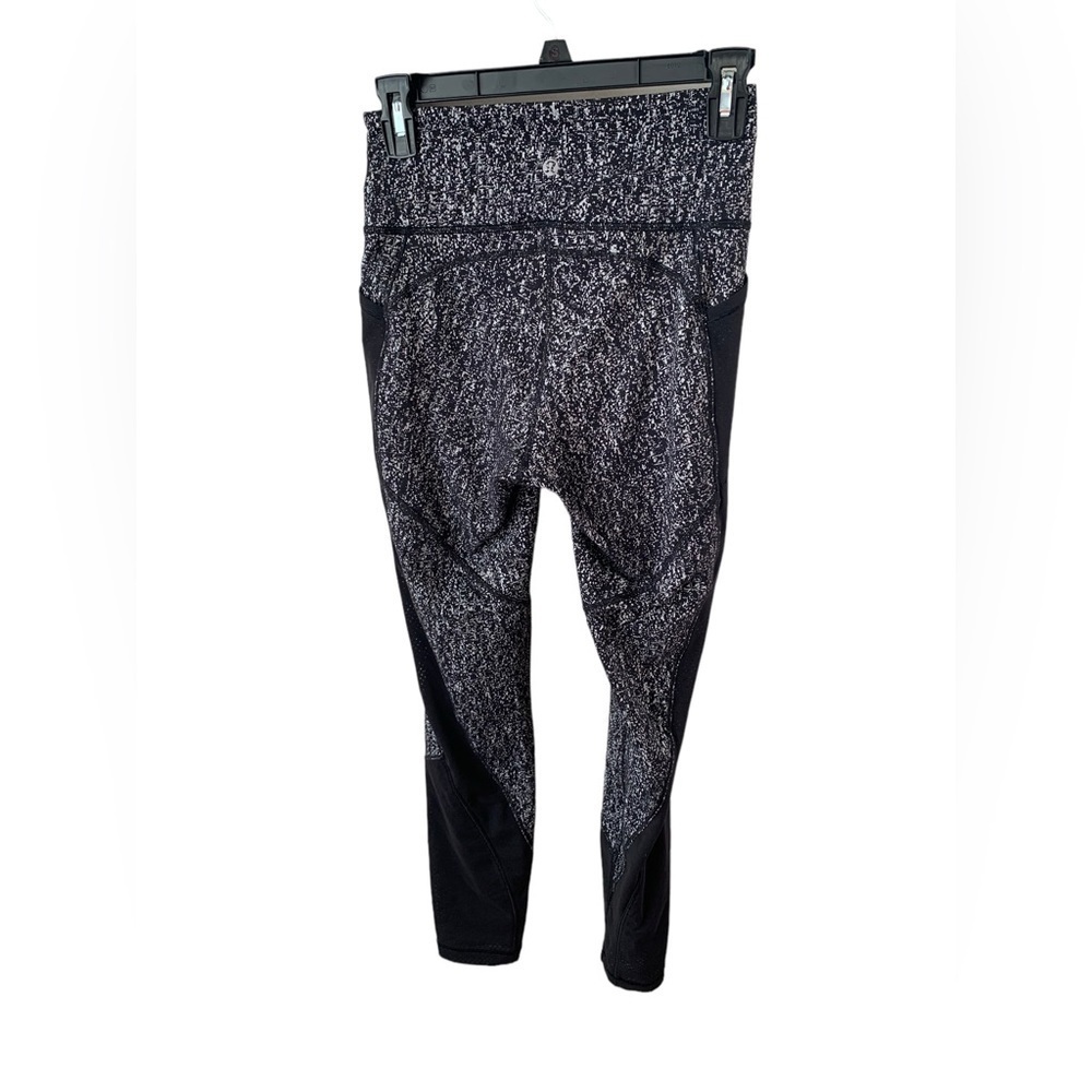 Lululemon Luon Suited Jacquard Black White Fit Physique Hi-Rise Tights - Picture 5 of 6